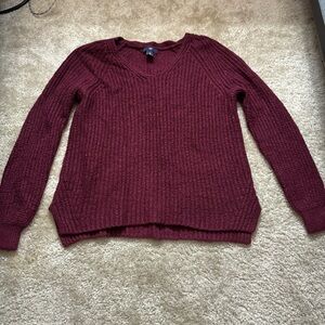 GAP Women's Deep Red V-Neck Sweater